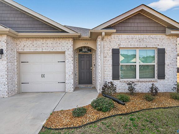 2nd image of 122 Barn Trail Way