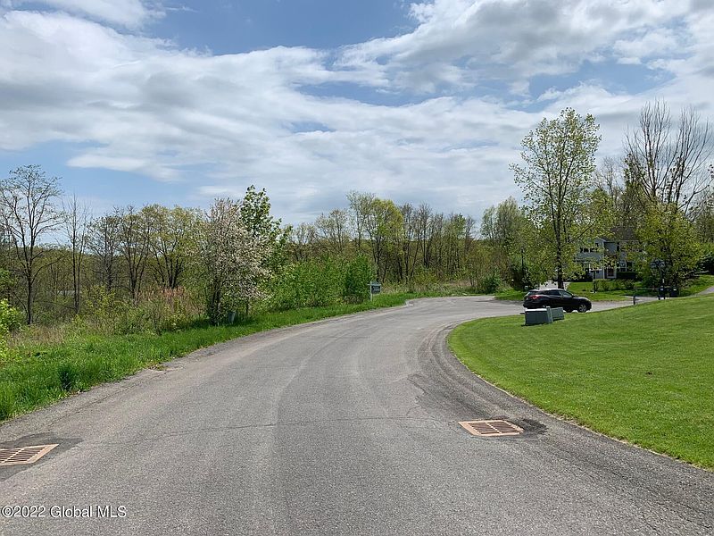 3rd image of L12 Eastview Drive