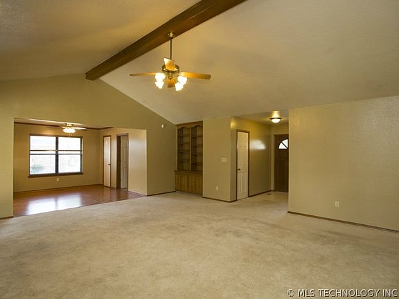 5th image of 7608 N 123rd East Ave