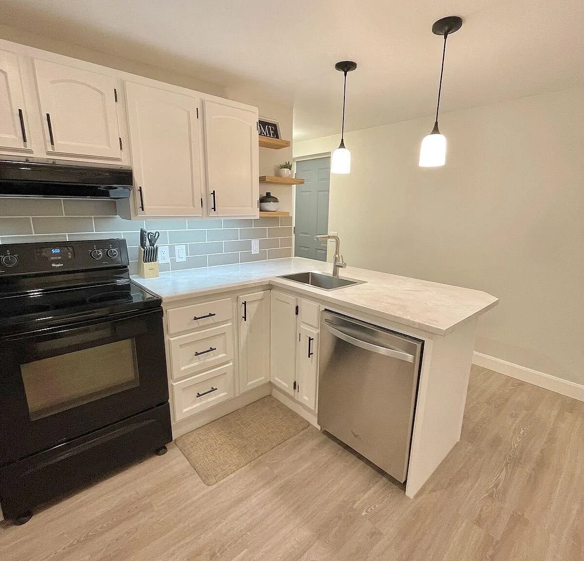 1 bed, 1400 sqft, $850 — Photo 1