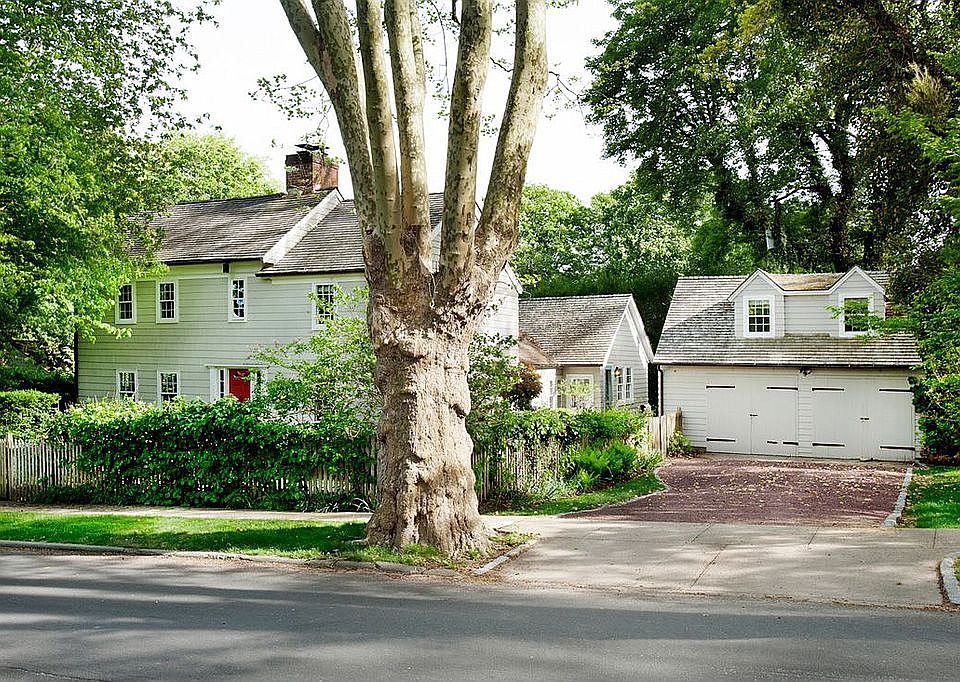 1st image of 9 Mill Hill Ln