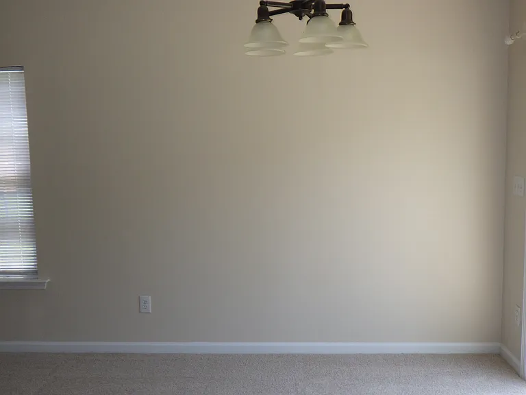 381 Woodson Dr — Photo 9