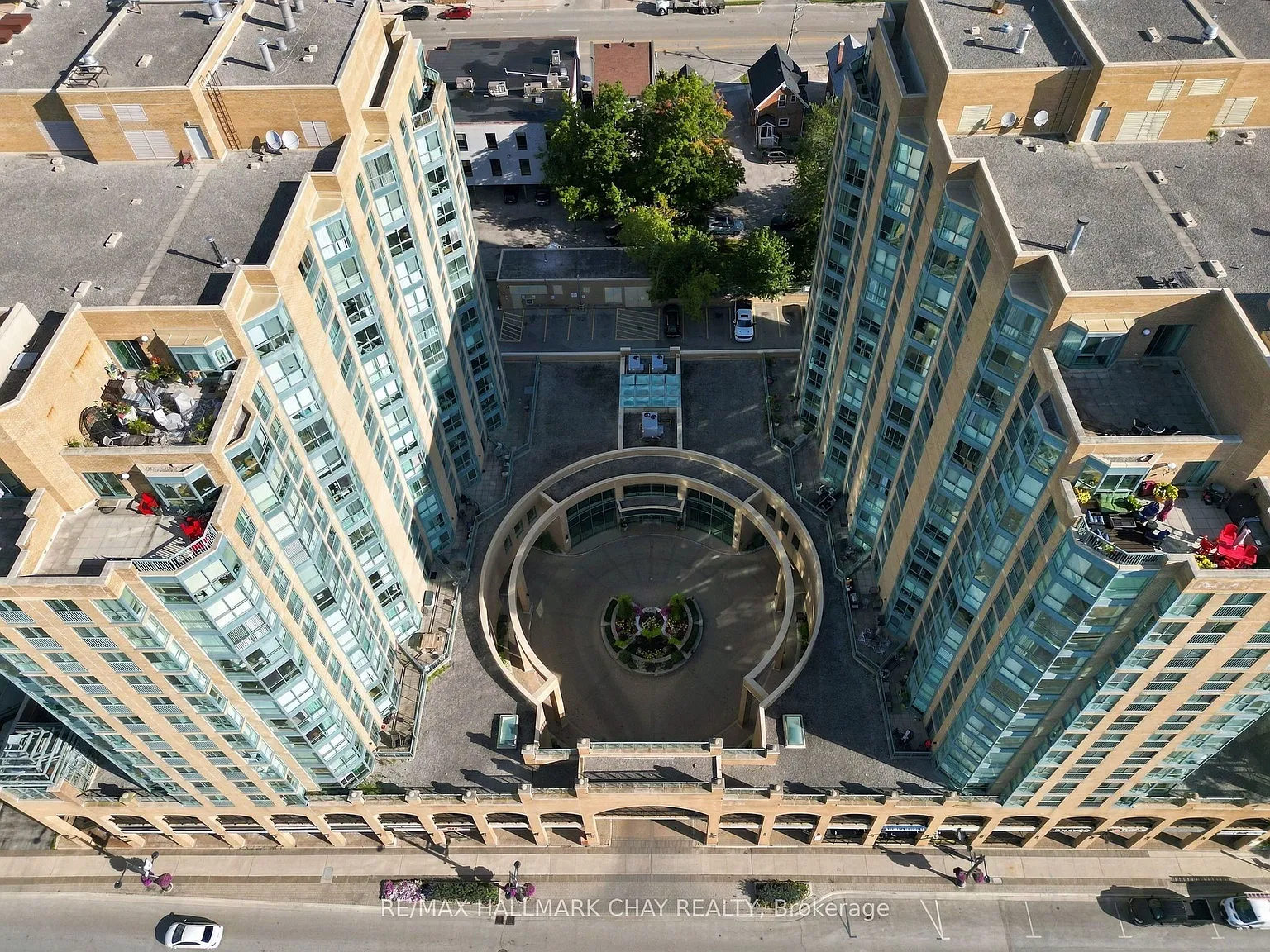 2 bed, $2,350 — Photo 3