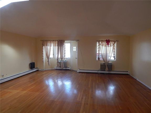 4th image of 1272 E 91st St #3HH