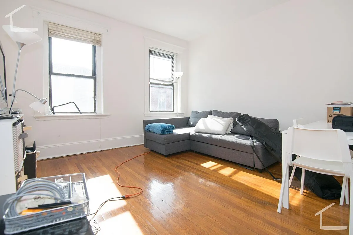 Building Photo - 1254 Commonwealth Ave #24A
