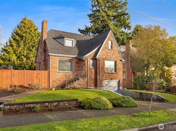 7558 12th Avenue NW, Seattle, WA 98117