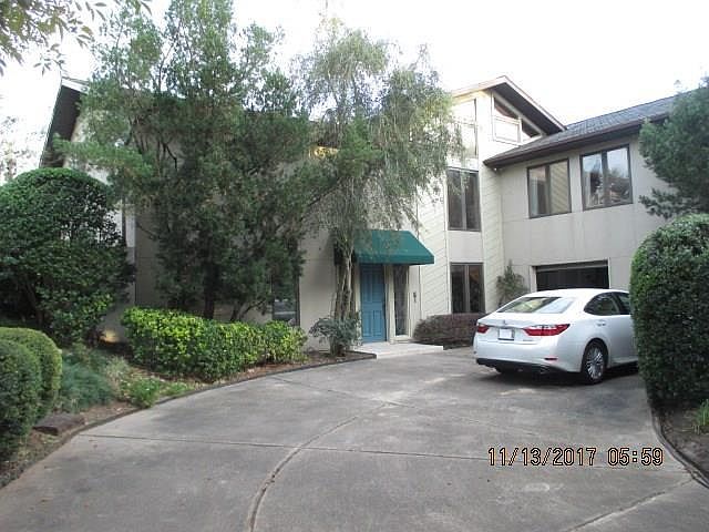 2nd image of 3203 Carmel Valley Dr