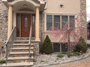 86 Wesley St, Clifton, NJ 07013