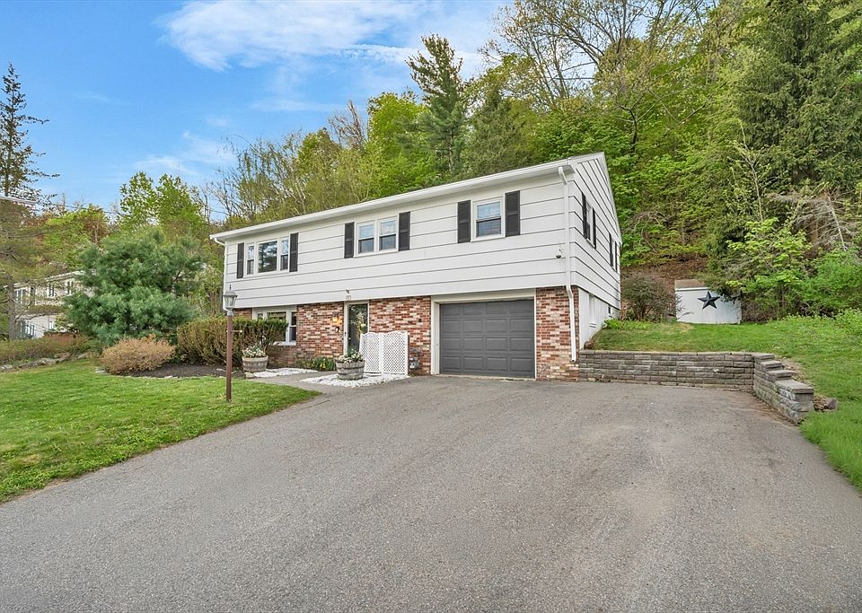 1st image of 88 Whitehall Rd