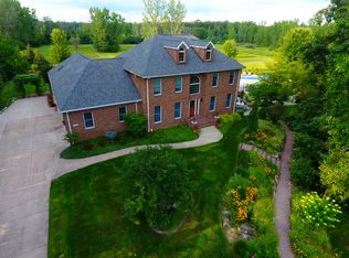 3210 N Conestoga Ct, Midland, MI 48642