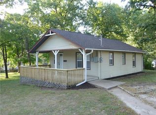 702 E Forest St, Harrisonville, MO 64701
