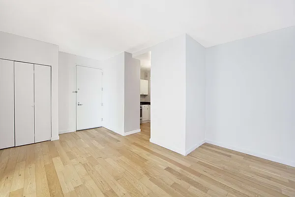 Rented by Bold New York | media 32