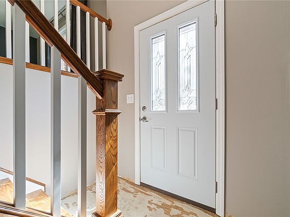 5th image of 1017 Balsam Dr