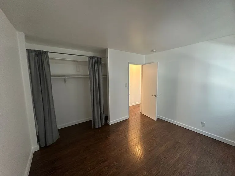 2231 Ward St — Photo 15
