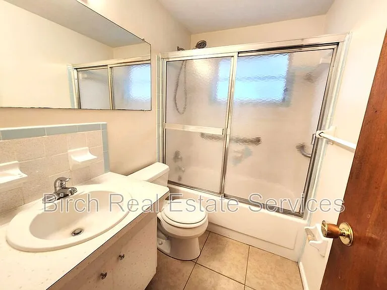 2552 Chancery Dr — Photo 10