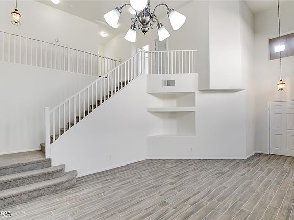 2nd image of 3956 Irvin Ave