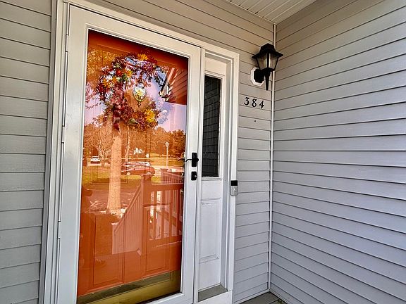 4th image of 384 Begonia Court #3804