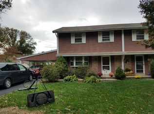 52 S Oak St, Manheim, PA 17545