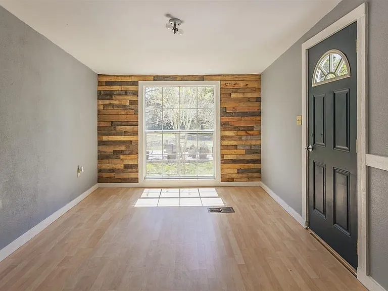 1824 Marion County Rd — Photo 7