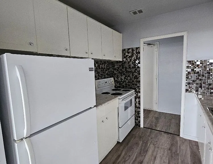 1651 Victoria Park Ave #802 — Photo 20