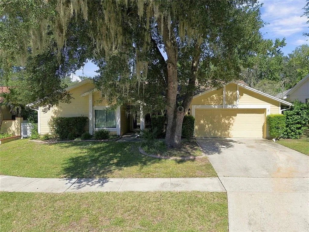 3 bed, 2.5 bath, 2280 sqft, $3,150 — Photo 1