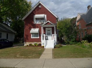 338 Marion Ave, Aurora, IL 60505