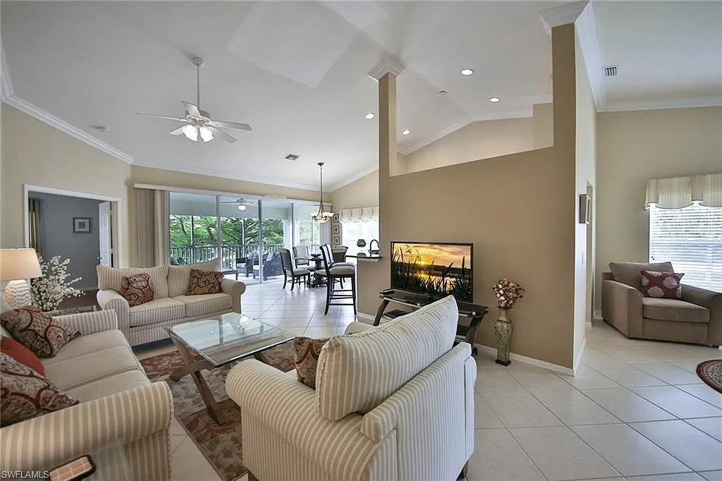 3 bed, 2.0 bath, 1928 sqft, $6,000 — Photo 1