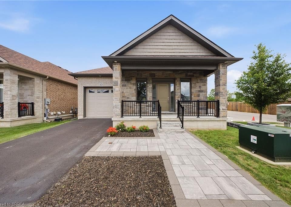 1st image of 6 Beckett Dr #10