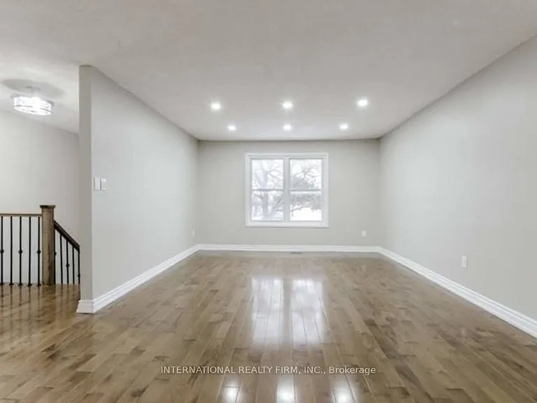 189 Rutherford Rd N #MAIN — Photo 9