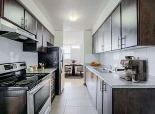 20 Chichester Place, Toronto, ON M1T 1G6