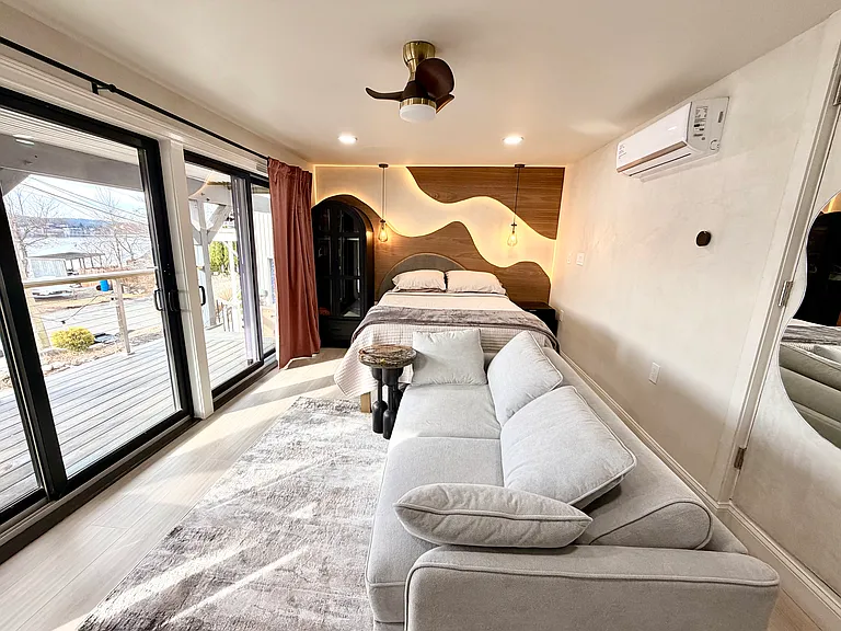 71 S Lakeside Ave — Photo 28