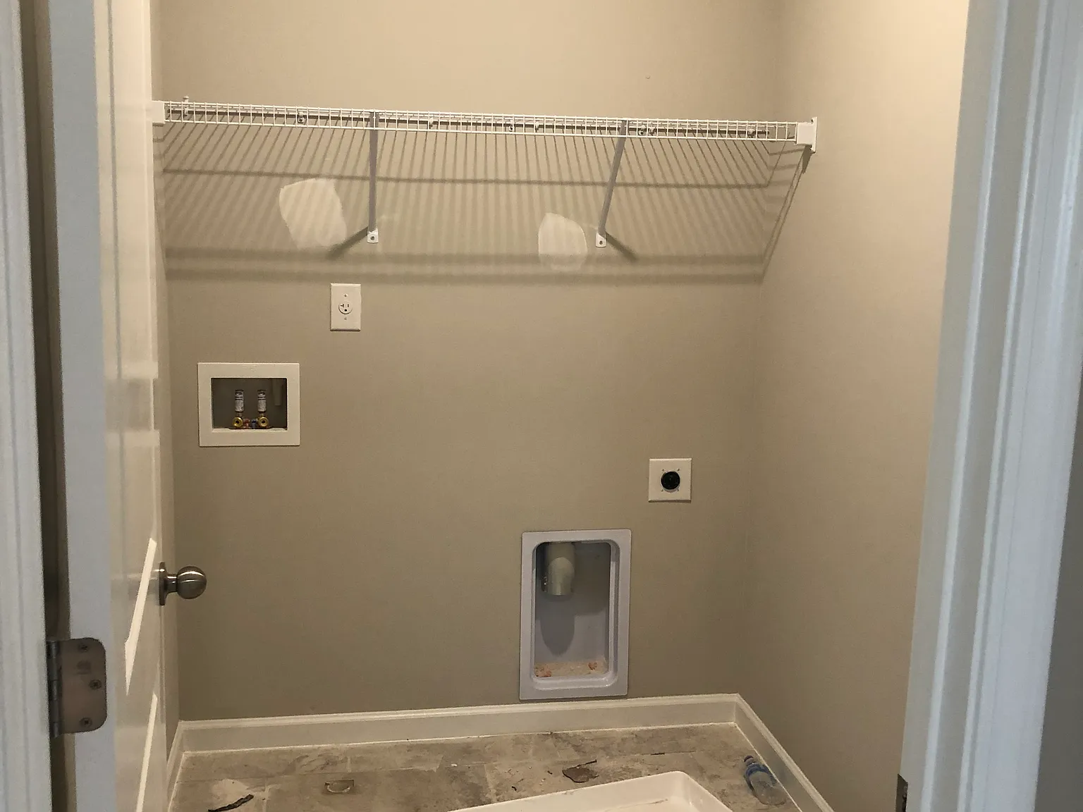 3 bed, 3.5 bath, 2276 sqft, $2,900 — Photo 4
