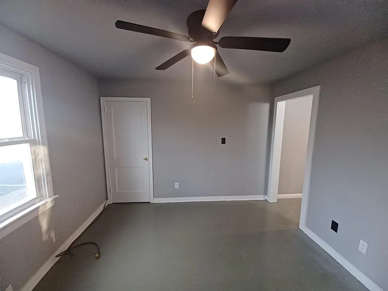 4718 Lindlaw Ave — Photo 12