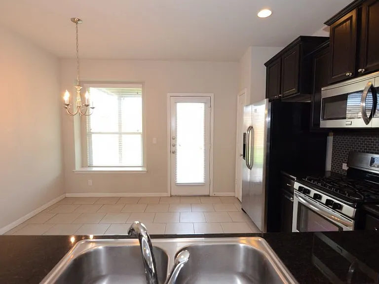360 Purple Martin Ave — Photo 9