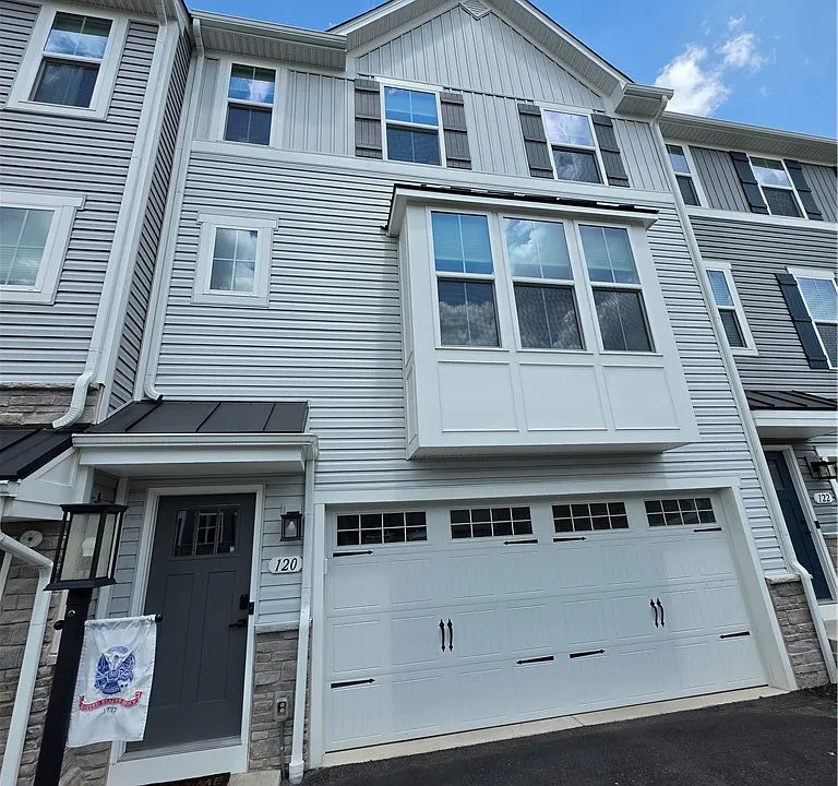 120 Crown St