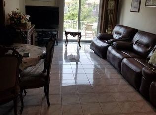 6367 72nd St, Flushing, NY 11379