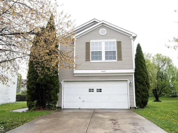 4545 Connaught East Dr, Plainfield, IN 46168