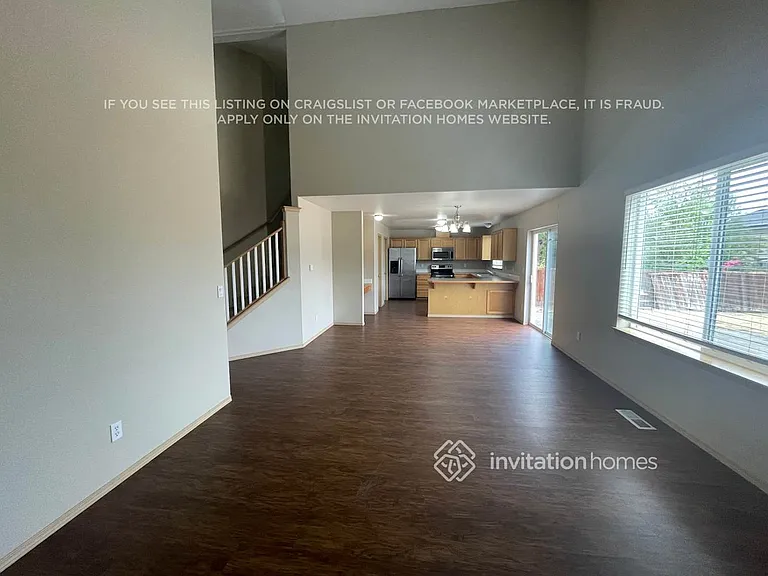 211 Williams Blvd NE — Photo 4