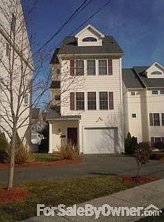 41 Seabreeze Ave : sprinkler system, professionally landscaped, snow removal.