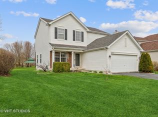 252 Alpine Dr, Gilberts, IL 60136