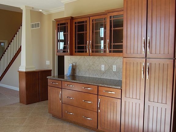 Buffett / Desk Station