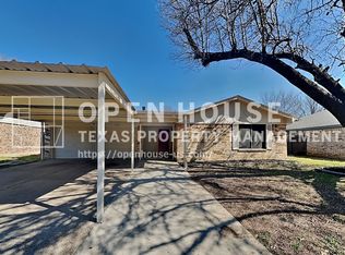 7524 Cedarhill Rd, Watauga, TX 76148