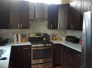 927 Green St, Philadelphia, PA 19123