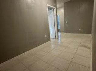232 SW 10th St, Hallandale, FL 33009