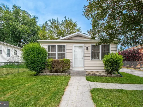 124 E 15th St, Front Royal, VA 22630