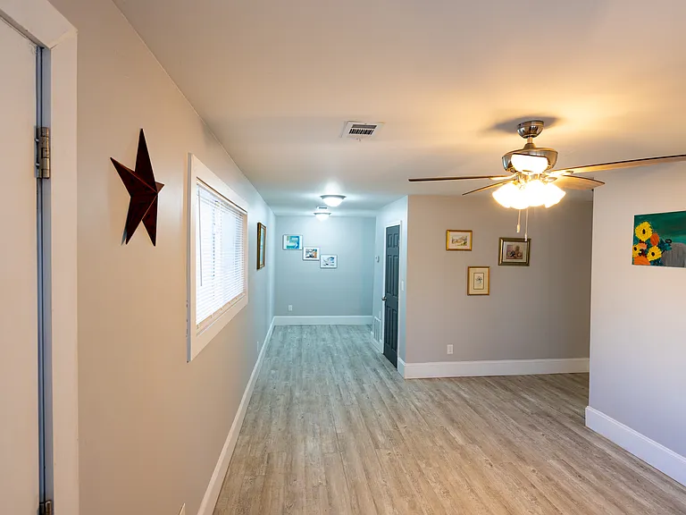 2881 Sylvan Rd #D — Photo 6