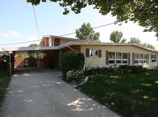 1421 Fairway Dr, Rantoul, IL 61866