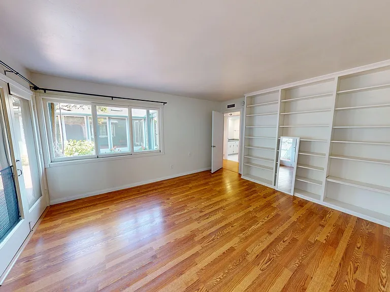 1811 Visalia Row — Photo 12