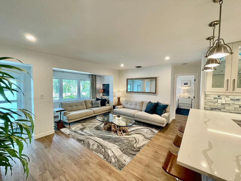 deliciously soft sofas and large open bar area.
