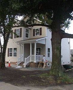1st image of 2817 Elm Ave